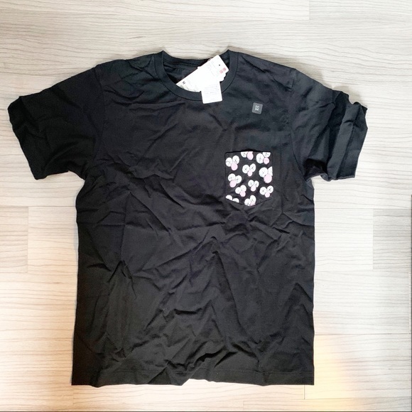 Kaws X Uniqlo Graphic T-Shirt - Size M, Brand New